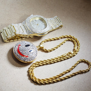 Lindo Relógio Exclusivo e um Cordão Smiley, Vendas separadas